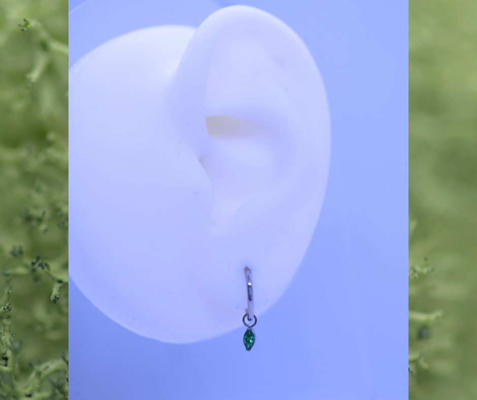 Charm Oval Verde auriu