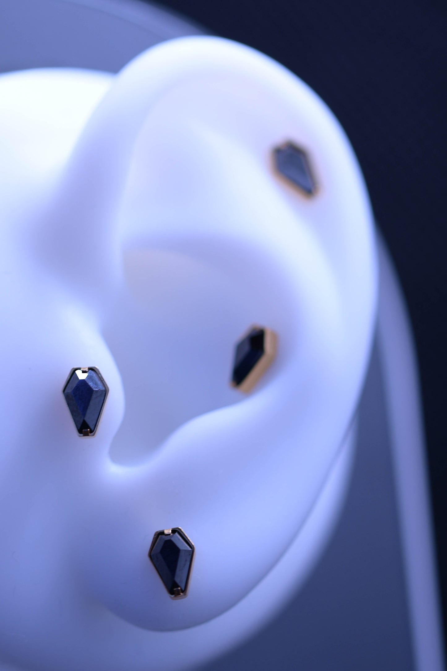 Labret Coffin cu piatră neagră