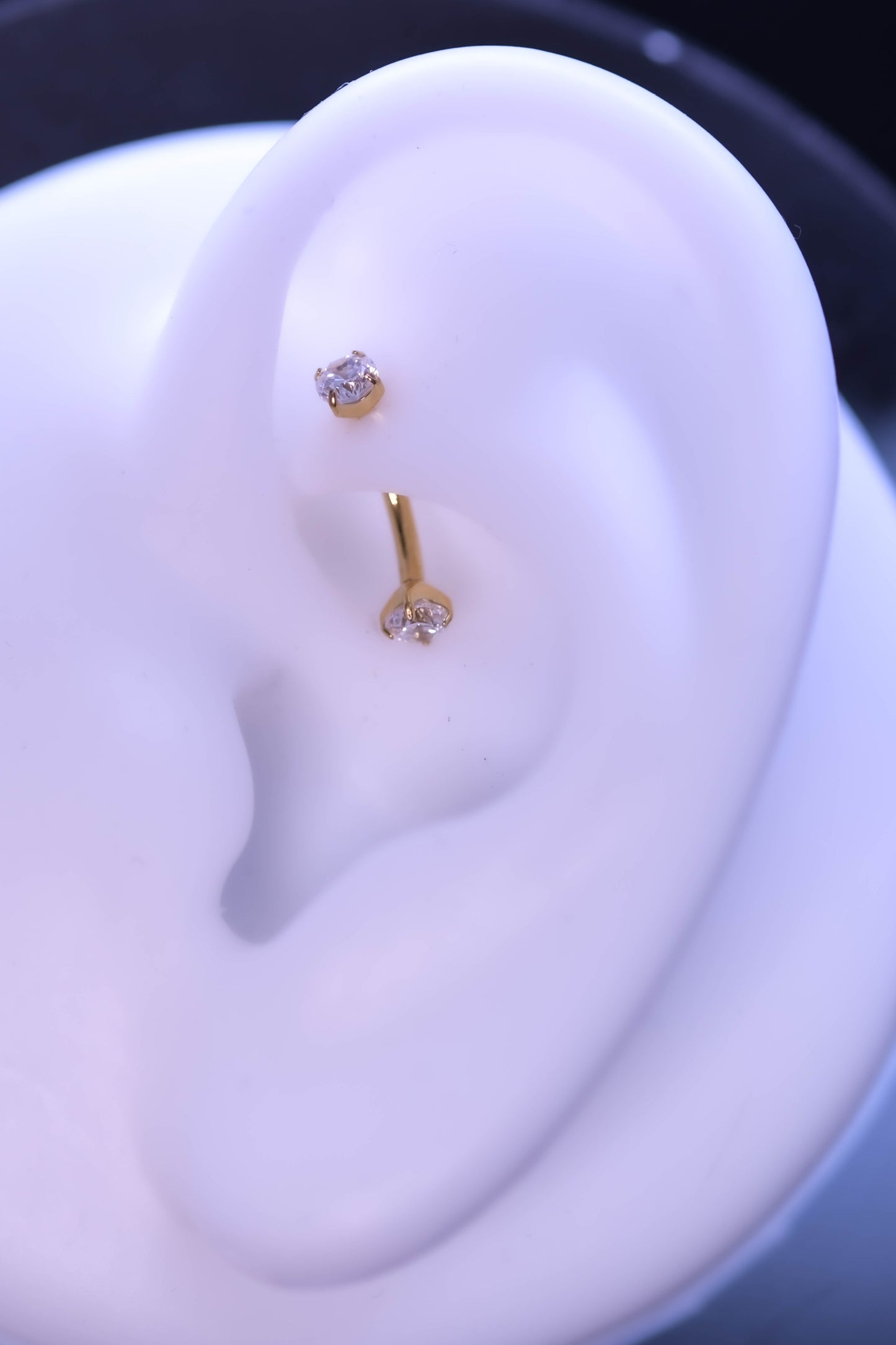 Microbanana titan cu pietre albe aurie