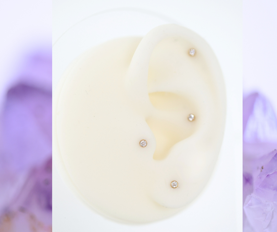 Labret titan cu piatră rotundă (golden)